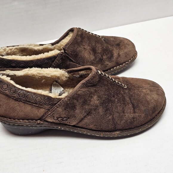UGG 1757 Bettey Brown Leather Suede Slip On Sheepskin Inside Lined Mocs Shoes 9 - Picture 2 of 16